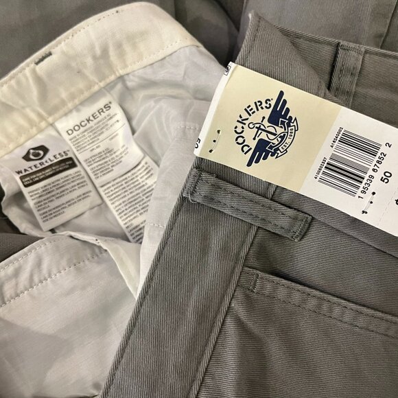 Dockers Big & Tall Men's Grey Waterless Perfect Shorts - Size 50 - NWT - Picture 6 of 6